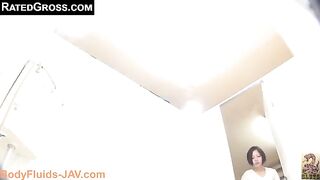 Japanese ladies shitting