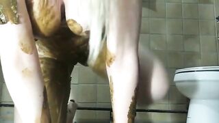 Big boobs chubby milf masturbates and smearing