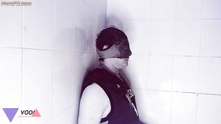 Mature masked dude eating shit