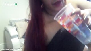 Brunette bbw lady with thick boobs pooping