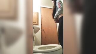 Nice ass babe pooping hard