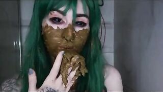 Pretty punk slut smearing shit on her ass