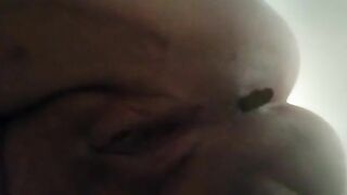 Chunky girl pooping pov